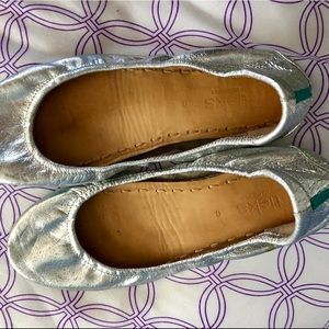 Women’s size 9 Tieks: Silver Screen, leather